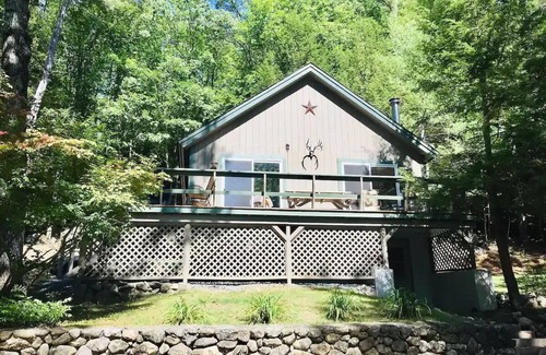 Sutton House | Peaceful Family-Friendly Sunapee Lake/Ski Retreat