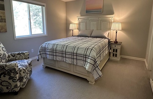 Lake Morton-Berrydale House | Peaceful Family Home in Auburn