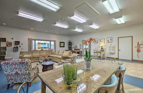 Fayetteville House | Peaceful Fayetteville Getaway - Pets Welcome!