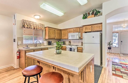 Fresno House | Peaceful Fresno Home, Near Popular Wineries!