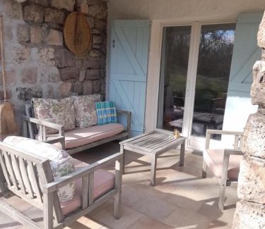 Bargemon Apartment | Peaceful Garden Apartment