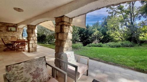Bargemon Apartment | Peaceful Garden Apartment