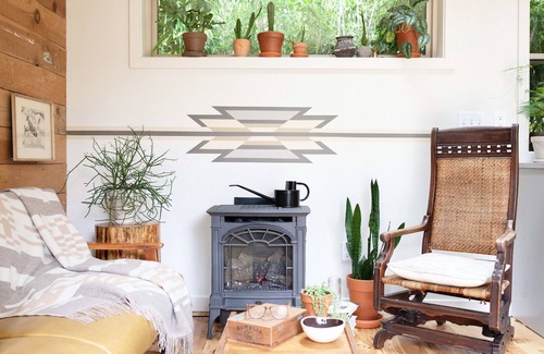 St. Johns House | Peaceful Garden Oasis