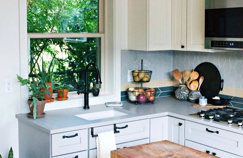 St. Johns House | Peaceful Garden Oasis