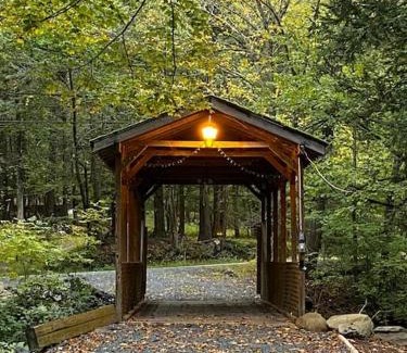 East Stroudsburg House | Peaceful Gateway to Island Creek Cottage