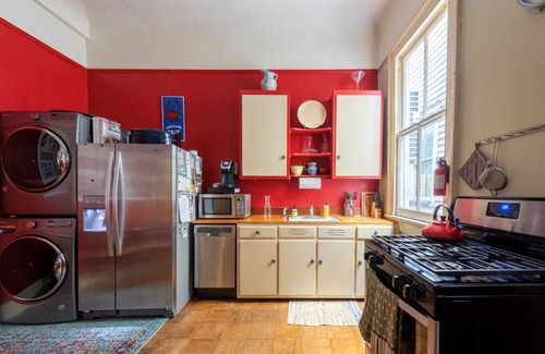 Bywater Apartment | Peaceful Getaway In The Bywater- 2 Bedroom, 2 Bath