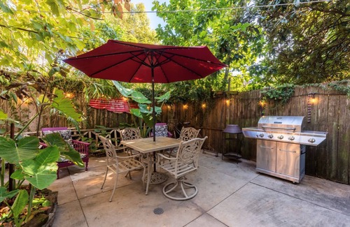 Bywater Apartment | Peaceful Getaway In The Bywater- 2 Bedroom, 2 Bath