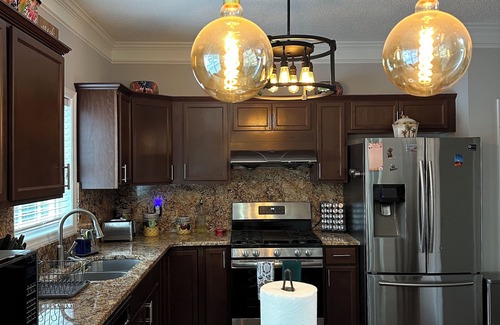 Greensboro House | Peaceful Getaway Minutes from PTI Airport