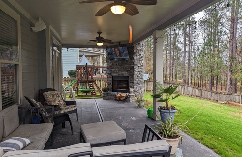 Evans House | Peaceful Golf Course Retreat
