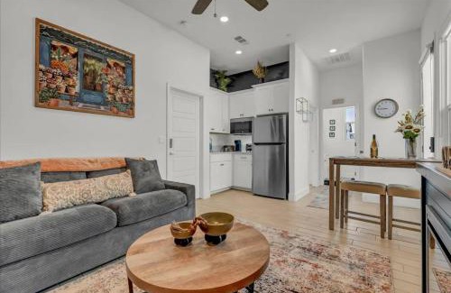 Hanford Apartment | Peaceful Guest Casita with Private Entrance and No Cleaning Fee
