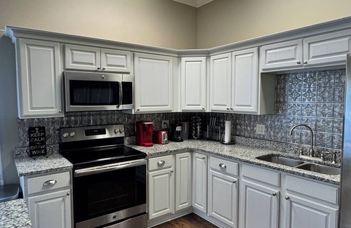 Albany Cottage | Peaceful Guest House Leesburg