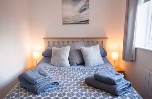 Overton-on-dee House | Peaceful hideaway within reach of adventure