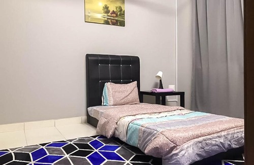 Kempas House | Peaceful Home 4 BR near Paradigm Mall and Highways