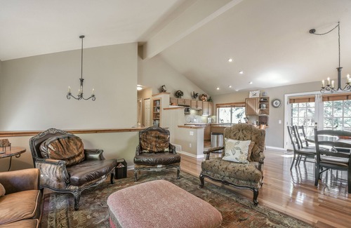 Mountain House House | Peaceful Home w/Hot tub/Yard!