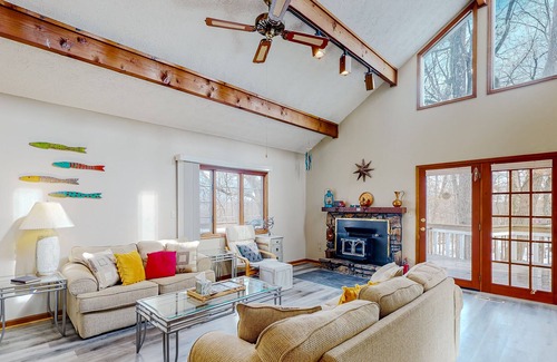 Holiday Island House | Peaceful home with a game room, deck, washer/dryer & fireplace