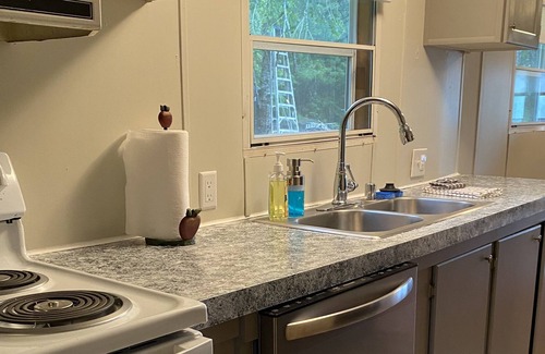 Franklin House | Peaceful home with room to breathe - minutes from downtown Franklin