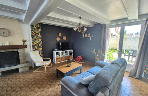 Le Vivier-sur-Mer House | Peaceful house with private outdoor space