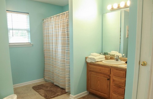 Port Wentworth House | Peaceful House- Lakshore subdivision + kiddie park @ Fountain view
