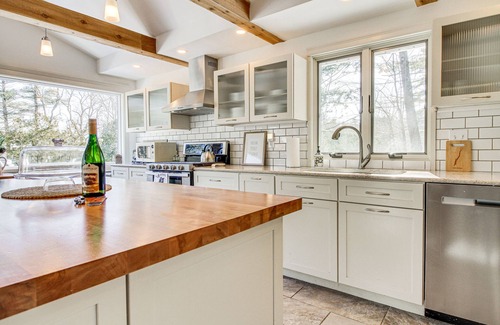 Lake George House | Peaceful Lake George Getaway - 3 Mi to Beach!