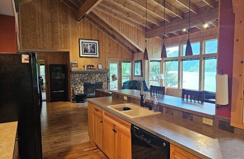 Port Angeles House | Peaceful lake house nestled in the Olympics on beautiful Lake Sutherland