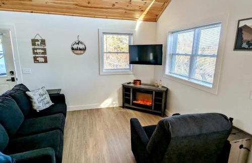 Sullivan House | Peaceful Lakeside Cottage with Fire Pit & Screened Porch near Flanders Pond in Sullivan, Maine