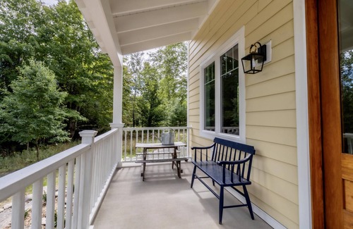 Maple City House | Peaceful Lakeside Family Getaway in Northern Michigan