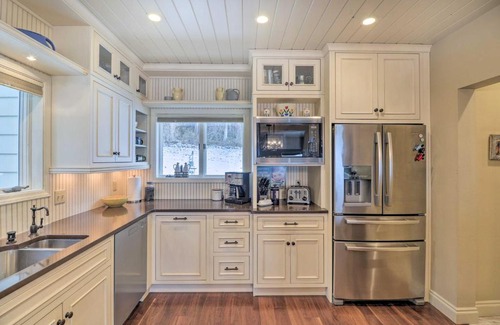 Lakeside House | Peaceful Lakeside Retreat with Deck and Amazing Views!