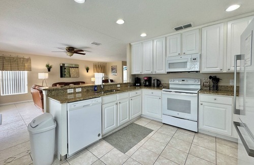 Kissimmee House | Peaceful & Lovely 5 bed Pool Home