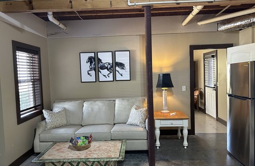 Westover House | Peaceful Meadows Retreat, Relax and Renew Right Outside of Town!