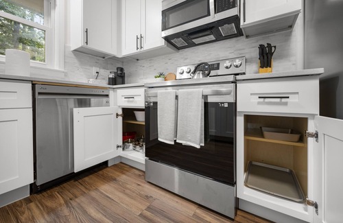 Cliftondale House | Peaceful, Modern Family Home w/Fenced Yard