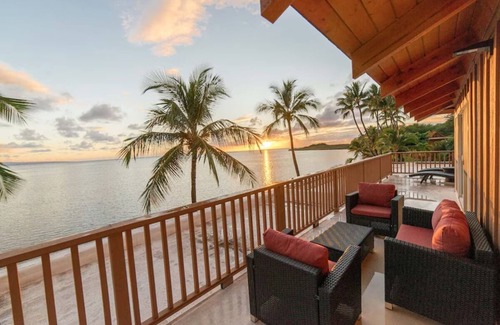 Kaunakakai House | Peaceful Nature Retreat in a Scenic Ocean Front Hotel | Free Parking