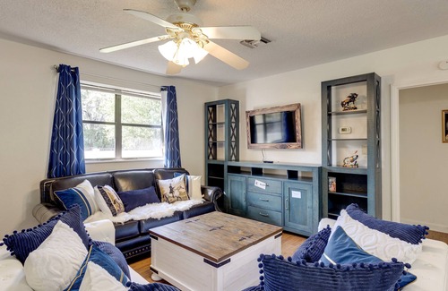 Fellowship House | Peaceful Ocala Vacation Rental w/ Private Hot Tub