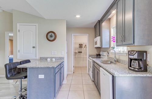 Milton House | Peaceful Pace Vacation Rental w/Smart TV!
