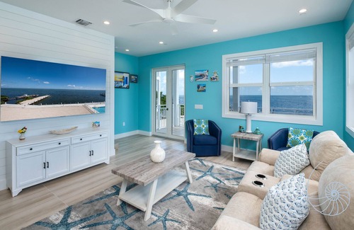 Islamorada Villa | Peaceful Palms #15 ~ 3 Bed / 3 Bath Islamorada Villa W/ Unobstructed Ocean Views