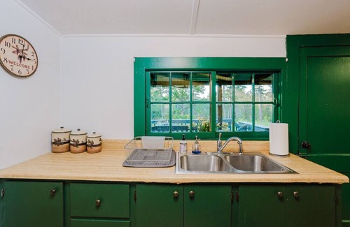 Fowlstown House | Peaceful Pines Cabin w/Deck & Wildlife Views