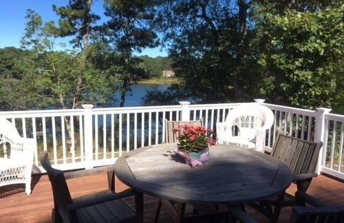 Harwich House | Peaceful Pond Front Getaway