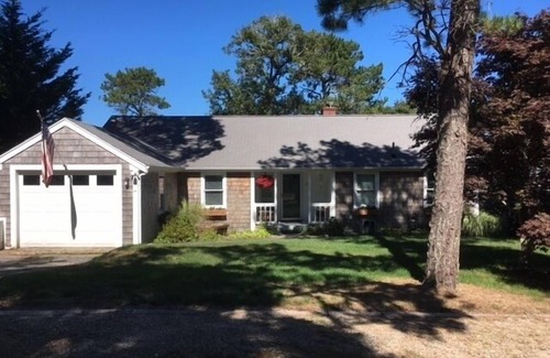 Harwich House | Peaceful Pond Front Getaway
