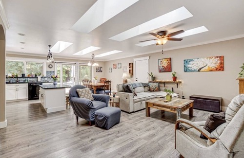 Trinidad House | Peaceful, private 3BD home nestled in the redwoods