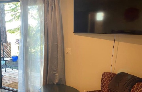 Freshwater Condo | Peaceful private studio in redwoods, outdoor fire