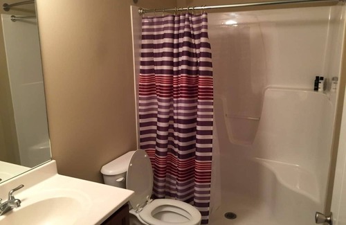 Elizabethtown Apartment | Peaceful Private and Safe 1 bedroom Elizabethtown apartment