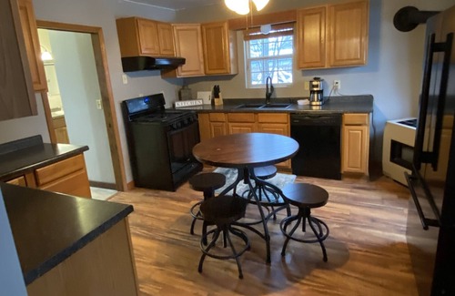 Oconto House | Peaceful residential home