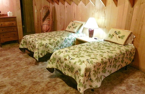 Otto Cabin | Peaceful, Restful, and Reasonable