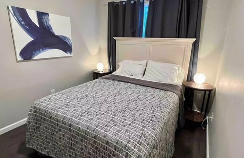 Ferndale House | Peaceful retreat 10 mi to beach and border. Pet friendly.
