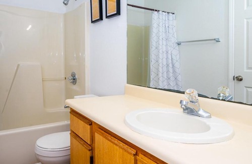 Durham Apartment | Peaceful Retreat 1BR with Parking