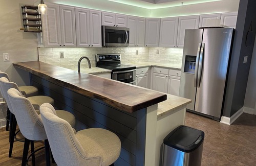 Bristol Condo | Peaceful Retreat-Condo in Bristol-3 BR, 3BR