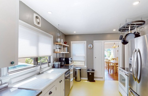 Seattle Metro Area House | Peaceful retreat near the city with private yard, patio, cheerful interior, W/D