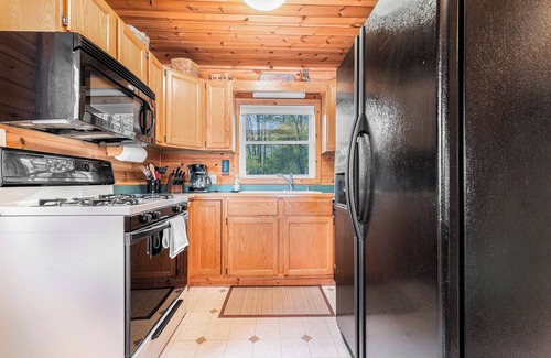 Lake City House | Peaceful Retreat on Sapphire Lake!