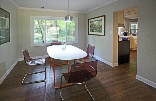 Fredericksburg House | Peaceful Retreat in Woods