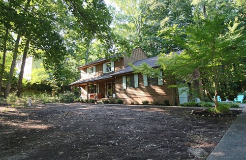 Fredericksburg House | Peaceful Retreat in Woods