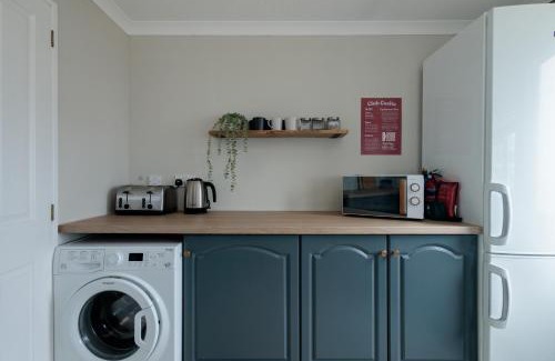 Christchurch House | Peaceful Riverside Family Retreat